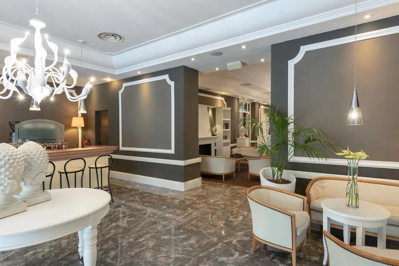 Villa Adriatica Ambienthotels Ρίμινι